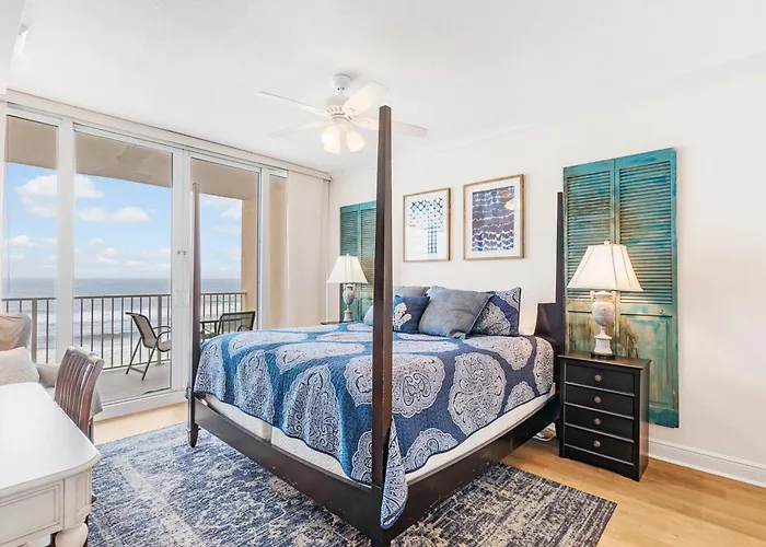 San Carlos Apartment *