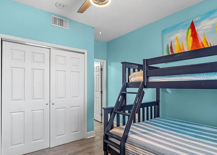 San Carlos Apartment